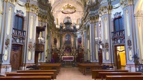Вертикальна Панорама Інтер Єру Церкви Сан Франческо Паола Вівтарем Багатими — стокове відео