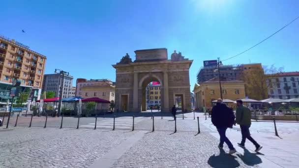 Paseo Centro Milán Histórica Porta Garibaldi Piazza Xxv Aprile Italia — Vídeos de Stock