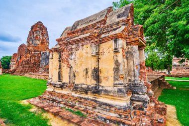 Wat Mahathat kompleksi, Ayutthaya, Tayland 'ın antik tuğla tapınakları ve çedi harabeleri