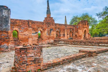 Wat Phra Si Santhe Kompleksi, Ayutthaya, Tayland harabeleri ve çedi