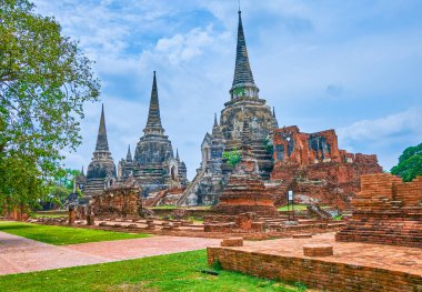 Ayutthaya, Tayland 'daki Wat Phra Si Santhe kompleks parkının kalıntıları