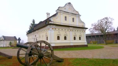 Eski topları, Hetman 'ın Evi, ahşap Diriliş Kilisesi ve Hetmans Başkenti tarihi ve kültürel rezervi, Baturyn Kalesi Kalesi, Ukrayna