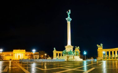 Macaristan 'daki Heroes Sqaure ve Fine Arts Museum' da Budapeşte 'nin en önemli simgelerinden biri olan sütun ve Milenyum Anıtı' nın direği.