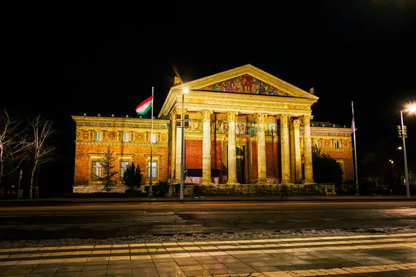 stock image Facade of Hall of Art Museum on Heroes Square in Budapest, Hungary