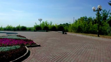 Podolsky Kalesi 'nin ana simgesi beyaz Rotunda, Poltava, Ukrayna