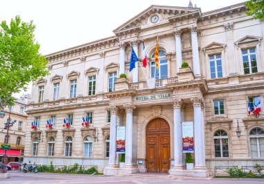 Avignon, Fransa - 5 Mayıs 2013 - Hotel de Ville (Belediye Binası), Avignon, Fransa 'daki Place de l' Horloge meydanında yer almaktadır.