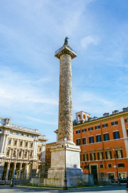 Piazza Colonna, Roma, İtalya 'da Marcus Aurelius' un Olağanüstü Sütunu