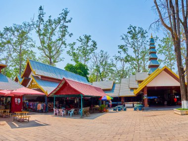 DONSAO, LAOS - 10 Mayıs 2019: Donsao (Don Sao) turist pazarı, 10 Mayıs 'ta Donsao, Laos