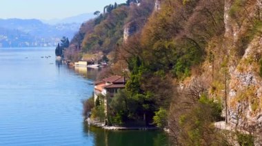 Alp yamaçlı Lugano Gölü Panoraması ve Gandria Zeytin Yolu 'ndan Monte San Salvatore, Ticino, İsviçre