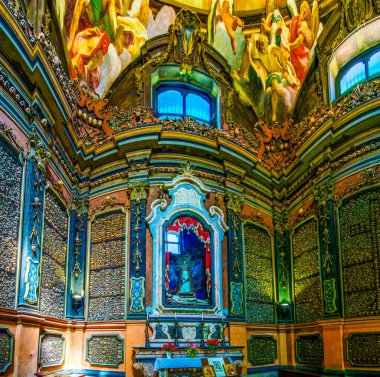 MILAN, ITALY - 11 Nisan 2022: Ossuary of San Bernardino alle Ossa Kilisesi, 8 Nisan 'da İtalya' nın Milano kentinde