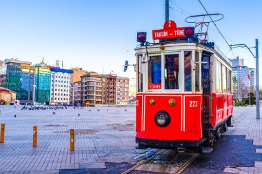 Türkiye 'nin İstandül sembol olan Nostalji Tramvayı' nın Kırmızı Tramvayı