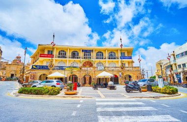 Rabat, Malta - 16 Haziran 2018: St Paul Meydanı şehrin, önemli yerler, kafeterya, barlar turistik ilgi ana bir yerdir ve Hediyelik eşya mağazaları burada, 16 Haziran'da Rabat yer alır.