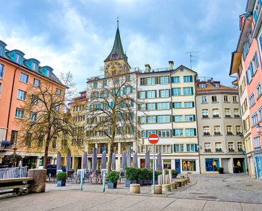 Weinplatz Meydanı 'nda açık hava restoranı, Zürih, İsviçre