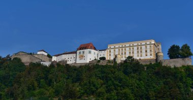 Veste Oberhaus, 1219 yılında Almanya 'da Passau piskoposunun kalesi olarak kurulmuş bir kaledir.