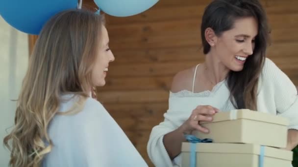 Group Caucasian Women Giving Gifts Friend Pregnant Shot Red Helium — Stock video