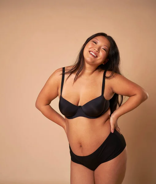 Full Length Cheerful Chinese Woman Wearing Underwear Studio Shot — Stock Photo, Image