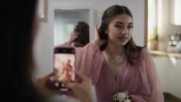 Mother Taking Picture Her Daughter Dress Prom Party Shot Red — Stock Video