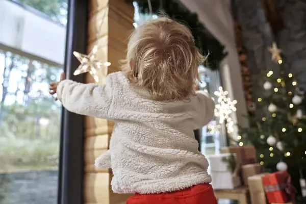 Back View Toddler House Decorated Christmas — Stock Photo, Image