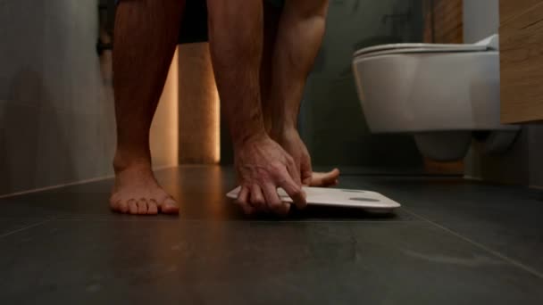 Unrecognizable Man Using Bathroom Scale Bathroom — Stock Video