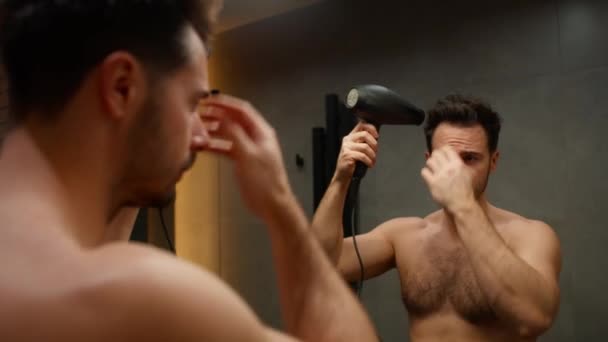 Caucasian Man Drying Hair Hairdryer — Stock Video