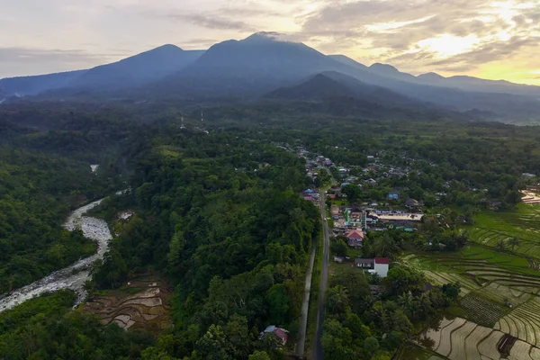 Vue Indonésie Matin Région Village Montagne Rivière Soleil Éclatant Photographie — Photo