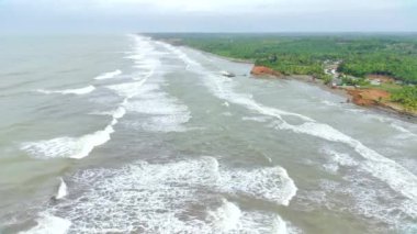 Endonezya 'nın güzel sabah manzarası. Güzellik rengi ve gökyüzü doğal ışıklarıyla Panorama manzara çeltik tarlaları