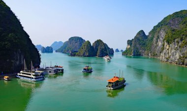 Ha Long Bay, Vietnam 'daki UNESCO Miras Bölgesi.