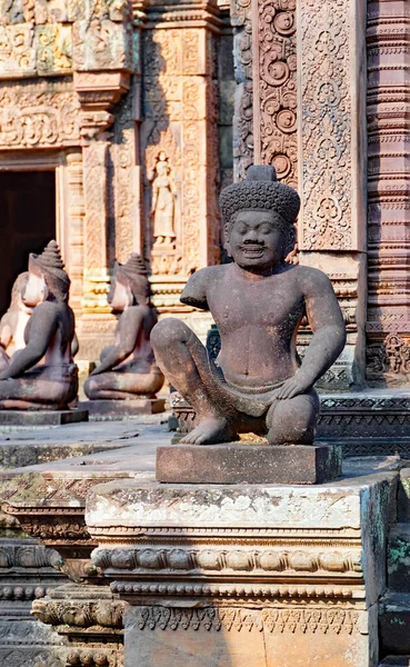 Banteay Srei, 10. yüzyıl Hindu tapınağı Angkor, Kamboçya