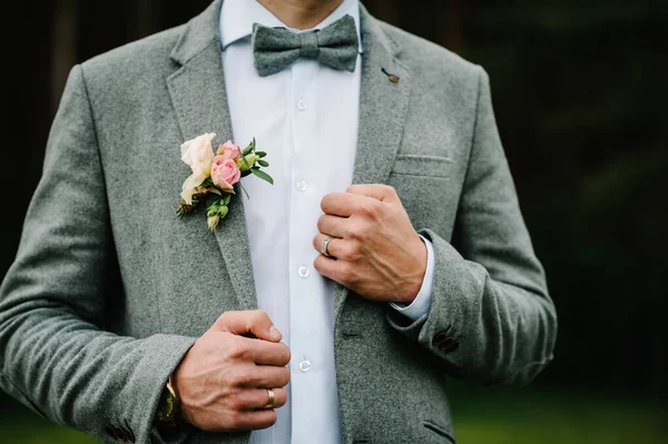 Groom Boutonniere Buttonhole Jacket Bow Tie Stands Background Greenery Garden — Stock Photo, Image
