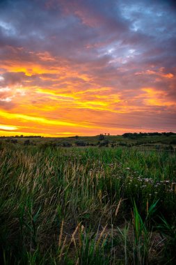 Gün batımı güzel bir gün batımıyla birlikte