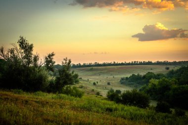 Ukrayna 'da gün batımı. Yaz manzarası