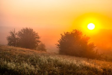 Dağlarda gün batımı