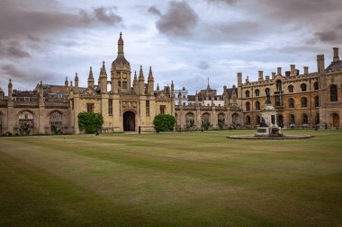 Cambridge - 23 Mayıs 2022: King 's College Campus Cambridge, İngiltere.