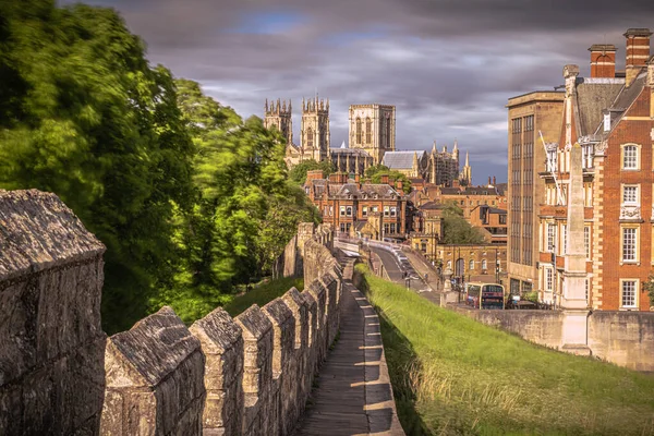York Maja 2022 Średniowieczne Miasto Whitby Anglia 2022 Średniowieczne Stare — Zdjęcie stockowe