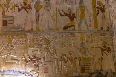 Abydos, Mısır - 17 Kasım 2021: Abydos, Mısır 'daki büyük antik Mısır tapınağı I. Seti