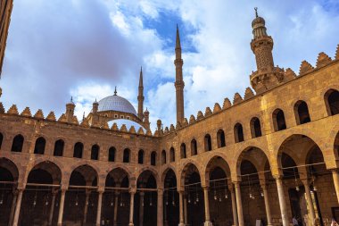 Kahire, Mısır - 21 Kasım 2021: Kahire Kalesi, Mısır