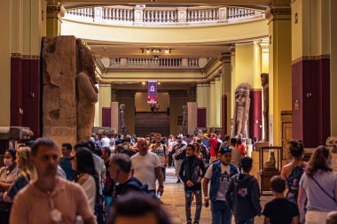 Kahire Müzesi 'nin içinde