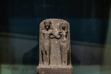 Luxor, Mısır - 19 Kasım 2021: Lüksör, Mısır 'daki Eski Mısır Müzesi' ndeki Antik Mısır eserleri