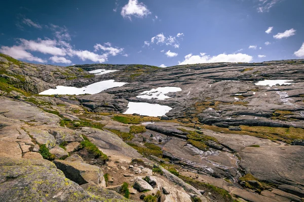 Kjerag Norveç Temmuz 2023 Norveç Güneyindeki Ünlü Kjerag Yürüyüşünün Destansı — Stok fotoğraf