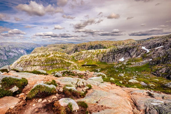 Kjerag Noorwegen Juli 2023 Het Epische Berglandschap Beroemde Kjerag Wandeling — Stockfoto