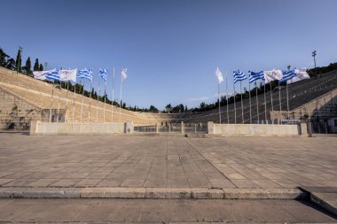 Atina, Yunanistan, 2 Mayıs 2024: Atina, Yunanistan 'ın merkezindeki ünlü Olimpiyat Panatenya Stadyumu
