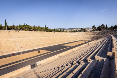 Atina, Yunanistan, 2 Mayıs 2024: Atina, Yunanistan 'ın merkezindeki ünlü Olimpiyat Panatenya Stadyumu