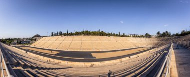 Atina, Yunanistan, 2 Mayıs 2024: Atina, Yunanistan 'ın merkezindeki ünlü Olimpiyat Panatenya Stadyumu