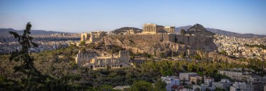 Yunanistan 'daki Philopappos tepesinden Atina Akropolünün panoramik manzarası