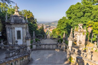 Portekiz 'in Lamego şehrinde İyilik Bakiremizin Sığınağı