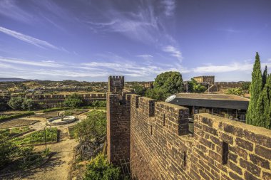 Portekiz 'deki Efsanevi Ortaçağ Sivri Kalesi