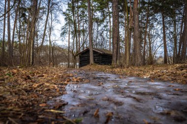 Oslo - 11 Şubat 2023: Norveç 'in Oslo Açık Hava Müzesi' ndeki geleneksel İskandinav binaları