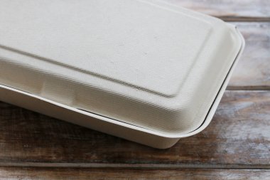 Yiyecek için geri dönüştürülebilir bir konteynır. Beslenme çantası.