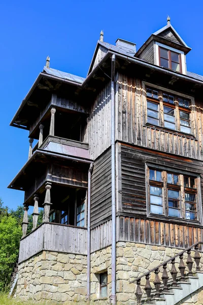 Museo All Aperto Con Cottage Degli Highlander Sul Lago Czorsztyn — Foto Stock