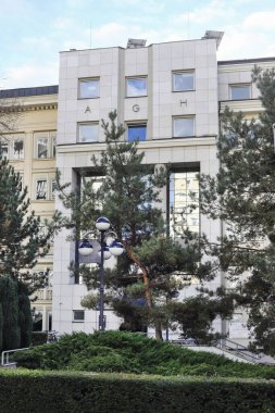 AGH Üniversitesi bilim ve teknoloji bir teknoloji ve Polonya en büyük teknik üniversite önde gelen Enstitüleri biridir. Kampüs binaları.